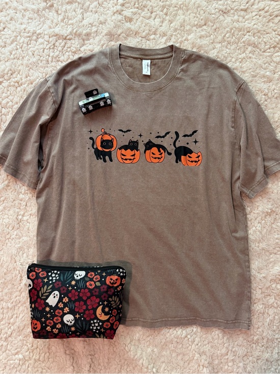 Unbranded Tops - NEW Pumpkin Black Cats Halloween Tee T-Shirt Ghost Claw Clip Floral Pouch Set XL